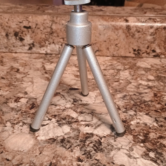Phone Camera Silver Black Metal Metallic Tripod - Picture 1 of 3